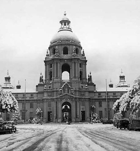Pasadena City Hall in the snow, 1949. Photo by William Hart (Main Photo Collection, C14-B9)