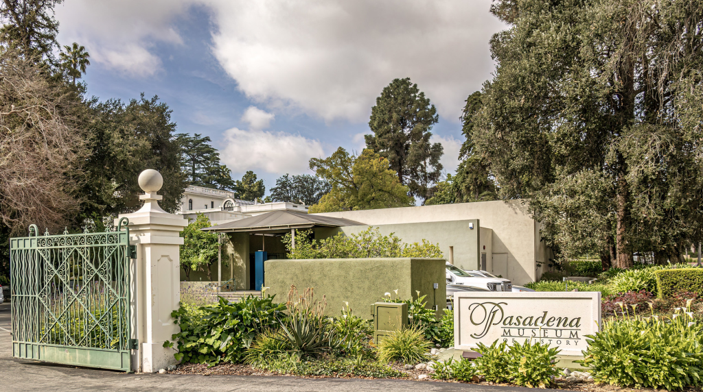 The Parking lot & entrance of the Pasadena Museum of History